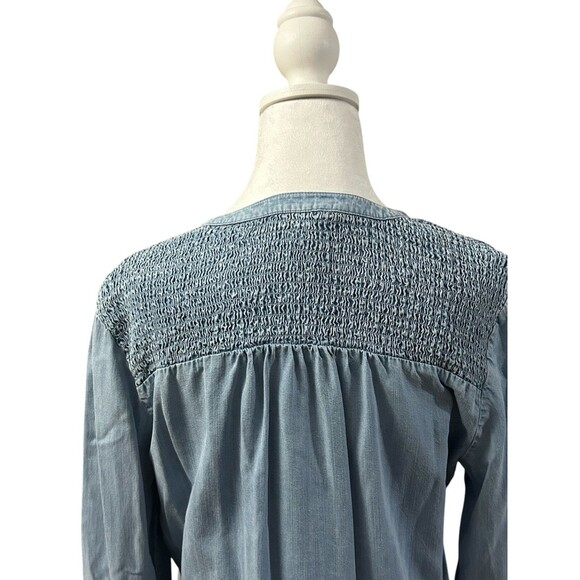For The Republic Denim Smocked Button Down Top‎ Sz S - Picture 5 of 6